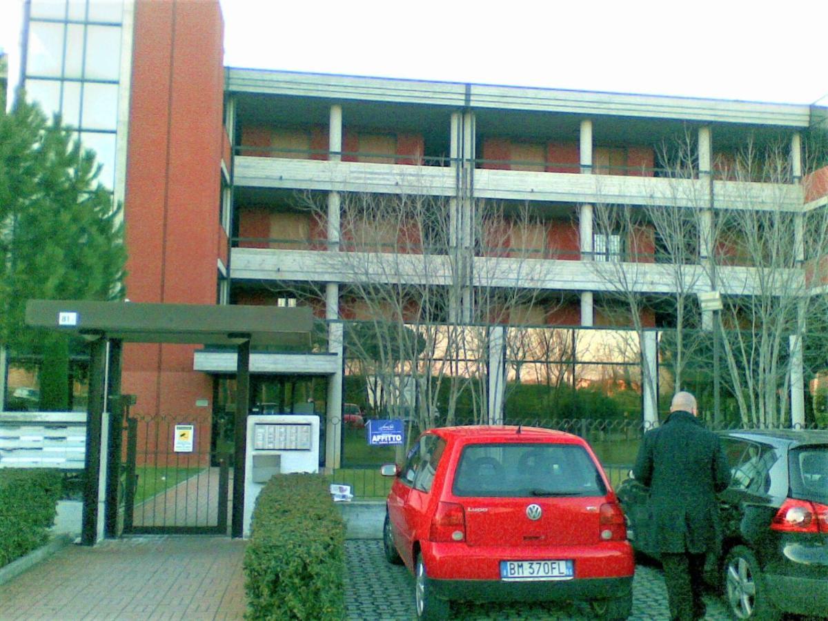 Casa Gisela Apartment Десенцано дел Гарда Екстериор снимка